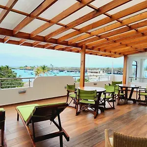 bay-view-house.puertoayorahotels.com/